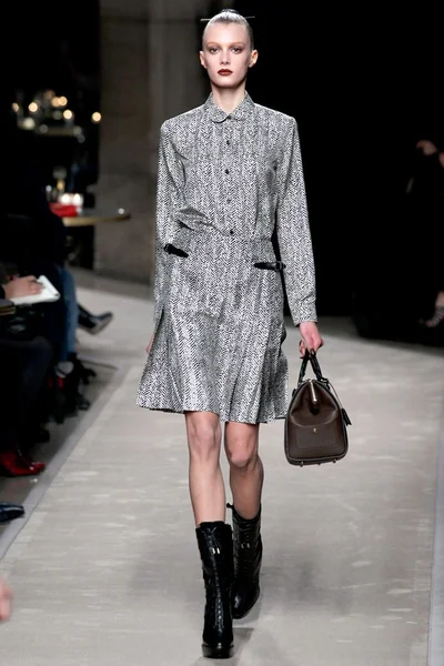 Look 9